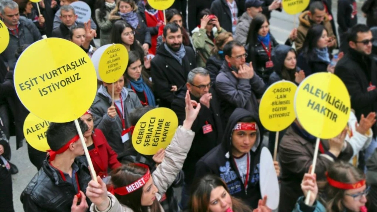 Pir Sultan Abdal Kültür Derneği: Siyasal Alevi kavramı üzerinden tehdit savruluyor